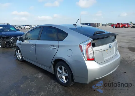 2014 Toyota Prius Three из США, поврежденный, VIN JTDKN3DU5E1772651